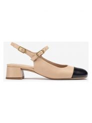 Unisa Skórzane czółenka w kolorze beżowo-czarnym rozmiar: 39. Brązowe czółenka damskie Unisa, bez wzorów, z okrągłym noskiem, bez obcasa. Za 263.53 zł.