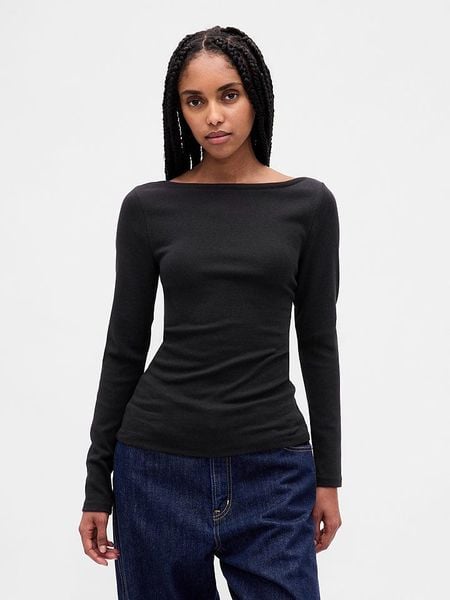 GAP Koszulka w kolorze czarnym rozmiar: M. Czarne bluzki damskie GAP, m, bez wzorów, bez kołnierzyka, bez ramiączek. Za 97.51 zł.