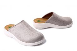 DR. BRINKMANN 600152-08 beige, klapki damskie. Brązowe klapki damskie Dr. Brinkmann, bez wzorów, bez obcasa. Za 258.93 zł.