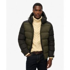 Kurtka sportowa z kapturem w kolorowych blokach. Czarne kurtki treningowe męskie Superdry., m, bez wzorów. W wyprzedaży za 574.55 zł.