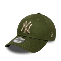 Czapka baseballowa 9forty New York Yankees Essential League. Zielone czapki męskie New Era, bez wzorów, casualowe. Za 170.50 zł.