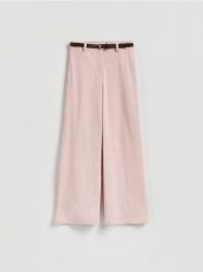 Spodnie z paskiem - różowy. Czerwone spodnie materiałowe damskie Reserved, bez wzorów, z tkaniny. Za 149.99 zł.