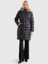 Płaszcz damski puchowy pikowany czarny Rosabel 906. Czarne płaszcze damskie Big Star, na zimę, l, bez wzorów, z futra, eleganckie. W wyprzedaży za 439.99 zł.