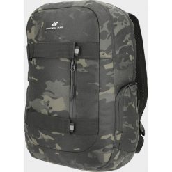 Plecak miejski PCU202 - multikolor allover. Plecaki męskie 4f, bez wzorów. Za 139.99 zł.