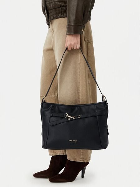 Nine West Torebka CEO-PURE ELEGANCE-KY173 Czarny. Czarne torebki klasyczne damskie Nine West, bez wzorów, bez dodatków. Za 259.99 zł.