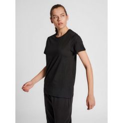 Koszulka damska Hummel Red Basic. Czarne bluzki sportowe damskie HUMMEL, s, z bawełny, bez kołnierzyka, bez ramiączek. Za 120.50 zł.