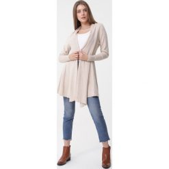 Jasnobeżowy Kardigan Landry. Kardigany damskie Born2be, l, bez wzorów. Za 79.99 zł.