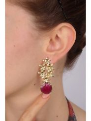 Pierres delicates Pozłacane kolczyki-wkrętki z agatami rozmiar: onesize. Żółte kolczyki damskie Pierres delicates, z agatem, pozłacane. Za 61.45 zł.