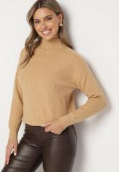 Brązowy Sweter Golf z Ozdobnym Tłoczeniem Zakończony Ściągaczem Melodiea. Brązowe golfy damskie Born2be, bez wzorów, z jeansu, bez ramiączek. Za 49.99 zł.