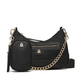 Torebka Steve Madden. Czarne torebki klasyczne damskie Steve Madden, bez wzorów, bez dodatków. Za 349.99 zł.
