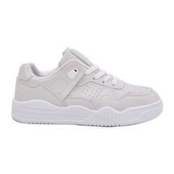 Buty Sportowe Sneakersy Damskie Z Eko Skóry Białe. Białe buty sportowe na co dzień damskie bez wzorów, ze skóry. Za 170.48 zł.