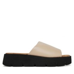 Klapki JENNY. Brązowe klapki damskie Jenny, bez wzorów, bez obcasa. Za 139.99 zł.