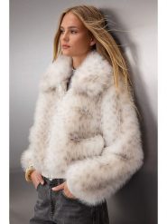 Trendyol Kurtka pluszowa w kolorze białym rozmiar: M. Białe kurtki damskie Trendyol, m, bez wzorów, bez kaptura. Za 234.94 zł.