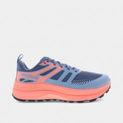 Buty trailowe damskie Inov-8 TrailFly Max Wide. Brązowe obuwie do biegania damskie Inov-8. Za 440.99 zł.