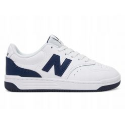 BUTY NEW BALANCE GSB80WB juniorki sportowe sneakersy skórzane. Białe buty sportowe na co dzień damskie New Balance, bez wzorów. Za 299.00 zł.