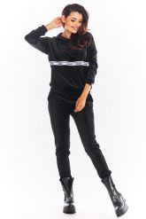 Czarna Welurowa Bluza Kangurka Logowaną Taśmą. Czarne bluzy bez kaptura damskie Awama, l, z materiału. Za 201.90 zł.