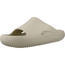 Sandały CROCS MELLOW RECOVERY SLIDE Beżowy. Brązowe sandały damskie Crocs, bez wzorów, z materiału, bez obcasa. Za 180.99 zł.