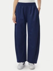 Adidas Spodnie dresowe Soft Lux Winter Knit Barrel KR0119 Niebieski Loose Fit. Niebieskie spodnie dresowe damskie Adidas, s, bez wzorów, z dresówki. Za 328.99 zł.