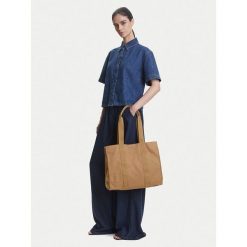 Torebka LAUREN RALPH LAUREN. Brązowe torebki klasyczne damskie Lauren Ralph Lauren, bez wzorów, bez dodatków. Za 602.99 zł.