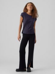 Vero Moda Koszulka "Ava" w kolorze granatowym rozmiar: M. Niebieskie bluzki damskie Vero Moda, m, bez wzorów, z lyocellu, bez kołnierzyka. Za 61.31 zł.