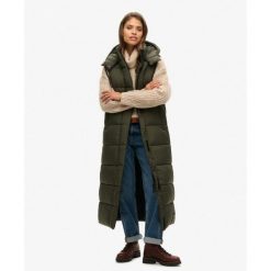 Długi kamizelka z kapturem z ripstopu. Zielone kamizelki damskie Superdry., długie. W wyprzedaży za 610.55 zł.