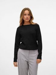 Vero Moda Sweter w kolorze czarnym rozmiar: M. Czarne swetry klasyczne damskie Vero Moda, m, ze splotem, bez kołnierzyka. Za 99.03 zł.