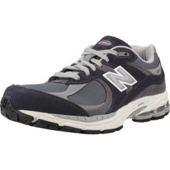Buty do chodzenia męskie New Balance M2002RSF. Szare buty sportowe na co dzień męskie New Balance, z dresówki, bez zapięcia, trekkingowe. Za 770.99 zł.