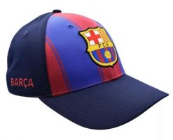Czapka z daszkiem FC Barcelona 2025/26 - oficjalna licencjonowana. Niebieskie czapki męskie FC Barcelona, bez wzorów, z materiału. Za 94.42 zł.