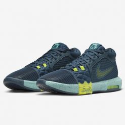 Buty Sportowe Męskie Nike Lebron Witness VIII. Niebieskie obuwie do biegania damskie Nike. Za 468.00 zł.