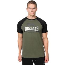 T-shirt o klasycznym kroju Lonsdale Magilligan. Czarne t-shirty męskie Lonsdale, bez wzorów, bez kołnierzyka. Za 120.00 zł.