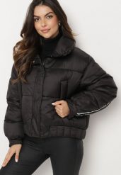 Czarna Pikowana Kurtka o Kroju Oversize ze Ściągaczem i Kieszeniami Zinnova. Czarne kurtki damskie Born2be, l, bez wzorów, z jeansu, bez kaptura. Za 259.99 zł.