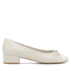 Baleriny Nine West. Brązowe baleriny damskie Nine West, bez wzorów, bez obcasa. Za 119.99 zł.