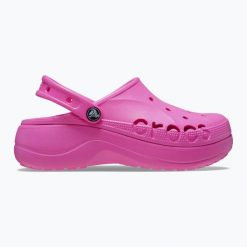 Klapki Crocs Baya Platform Clog. Czerwone klapki damskie Crocs, bez wzorów, bez obcasa. Za 219.99 zł.