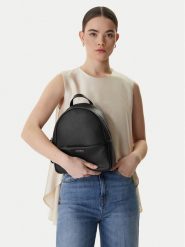 Coccinelle Plecak U45 Coccinellenory E1 U45 14 02 01 Czarny. Czarne plecaki damskie Coccinelle, bez wzorów, ze skóry. Za 1,349.00 zł.