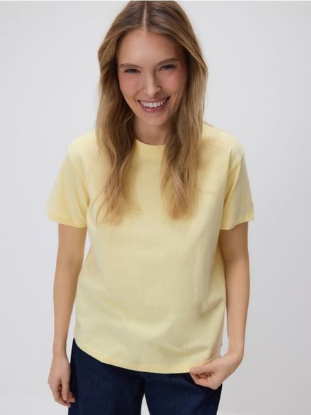 Bawełniany t-shirt regular - żółty. Żółte t-shirty damskie Reserved, l, bez wzorów, z bawełny, bez kołnierzyka. Za 29.99 zł.