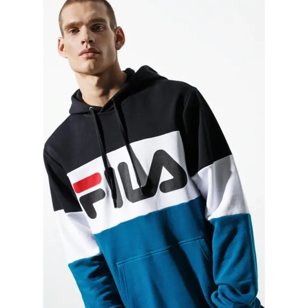Fila Bluza Night Blocked Hoody , niebieski, rozmiar L. Niebieskie bluzy z kapturem męskie Fila, l, z bawełny. W wyprzedaży za 269.99 zł.
