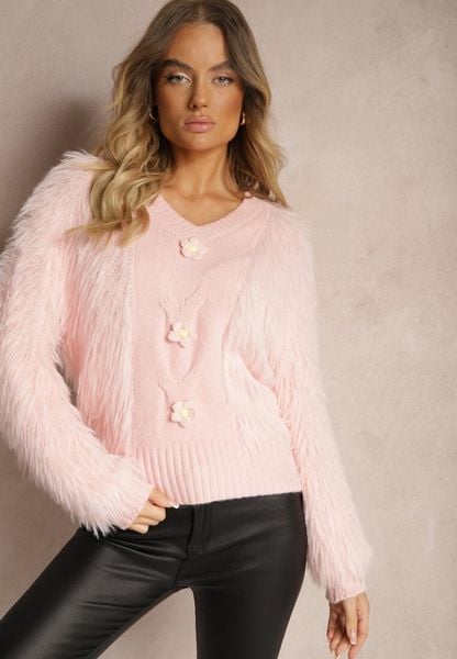 Różowy Sweter z Długim Włosiem i Wełną z Guzikami w Kształcie Kwiatów Meriwine. Czerwone swetry klasyczne damskie Renee, z jeansu, bez kołnierzyka. Za 54.99 zł.