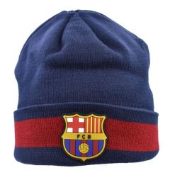 Czapka FC Barcelona - oficjalna licencjonowana. Niebieskie czapki męskie FC Barcelona, bez wzorów, sportowe. W wyprzedaży za 89.61 zł.