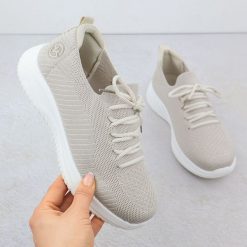 Półbuty sportowe damskie czarne Vinceza 17366. Czarne półbuty damskie VINCEZA, bez wzorów, z materiału, sportowe, bez obcasa. Za 67.50 zł.