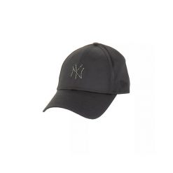 Czapka baseballowa 9Forty damska New York Yankees Rhinestone. Brązowe czapki z daszkiem damskie New Era, bez wzorów. Za 161.70 zł.