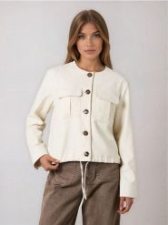 Kurtka bomberka z domieszką wiskozy i lnu - kremowy. Białe kurtki damskie Sinsay, l, bez wzorów, z wiskozy, bez kaptura. Za 69.99 zł.