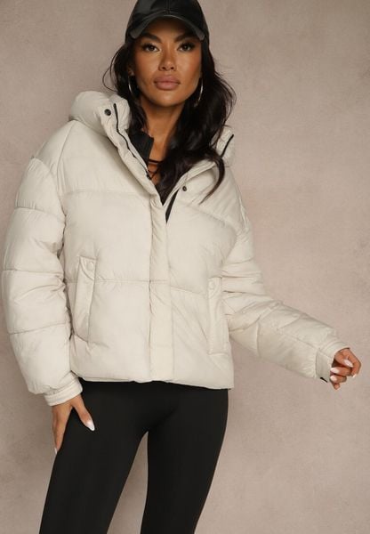 Biała Kurtka Puffer z Pikowaniem Kapturem i Kieszonką przy Rękawie Galeida. Białe kurtki damskie Renee, l, bez wzorów, z jeansu. Za 179.99 zł.