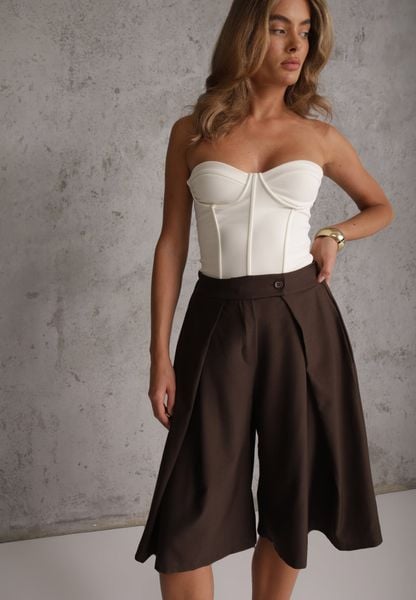 Brązowe Szerokie Szorty Eleganckie Bermudy High Waist z Zaszewkami w Talii Choniala. Brązowe szorty damskie Renee, bez wzorów, biznesowe, z podwyższonym stanem. Za 119.99 zł.