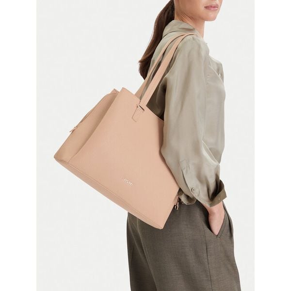 Torebka Lasocki. Czerwone torebki klasyczne damskie Lasocki, bez wzorów, bez dodatków. Za 199.99 zł.