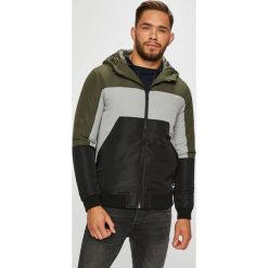 Only & Sons - Kurtka. Czerwone kurtki męskie Only & Sons, l, bez wzorów, z poliesteru, z kapturem. W wyprzedaży za 149.90 zł.