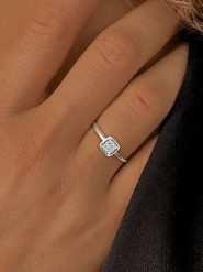 OR Carats Złoty pierścionek z diamentem rozmiar: 58. Szare pierścionki damskie OR Carats, z diamentem, złote. Za 695.99 zł.