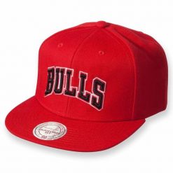 Czapka Chicago Bulls wool solid 2 current. Czerwone czapki męskie Mitchell & Ness, bez wzorów, eleganckie. Za 202.00 zł.