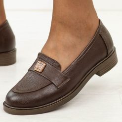 Brązowe skórzane Polskie mokasyny damskie Deoni D684. Brązowe mokasyny damskie Deoni, z jeansu. Za 429.00 zł.