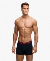 Superdry Boxer Triple Pack z bawełny organicznej i elastanem. Czerwone bokserki męskie Superdry., bez wzorów, z bawełny. Za 172.10 zł.