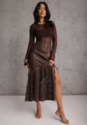 Brązowa Satynowa Spódnica Ozdobiona Rozcięciem na Nogę i Koronką Saviraet. Brązowe spódniczki damskie Renee, l, bez wzorów, z koronki, eleganckie, midi. Za 129.99 zł.